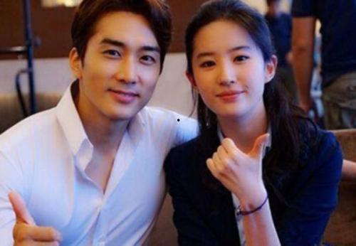 娱乐圈吃瓜夫妇有哪些,甜蜜互动背后的故事